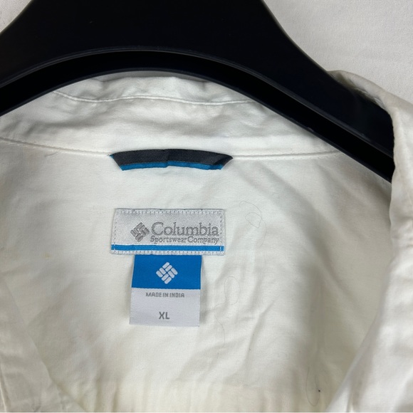 Columbia white button front shirt size XL - Picture 2 of 5